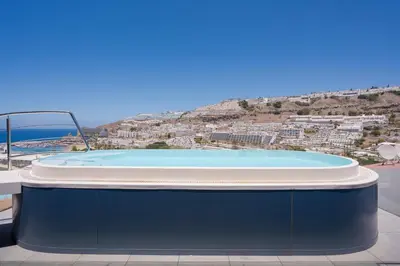 Piscina en o cerca de The One Luxury Apartments