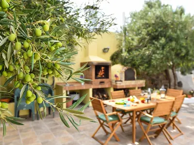Jardín al aire libre en Villa in Ingenio with Private Pool