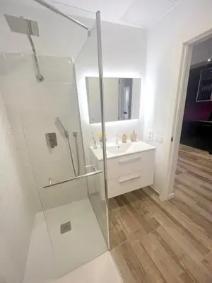 Un baño de Spacious Apartment in Las Palmas 80 m² with Air Conditioning