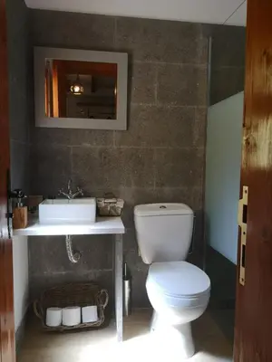 Un baño de La cara Luna
