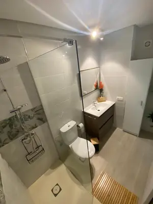 Un baño de Arguineguín Faroe