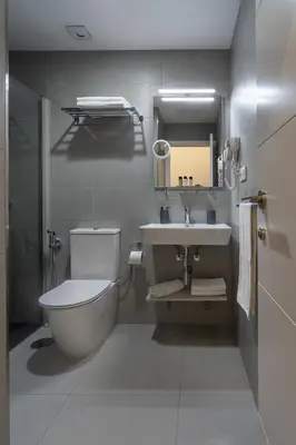 Un baño de VV LOYANT CANTERAS 