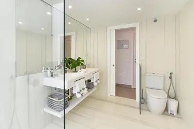 Un baño de Maspalomas Beach apartment La Charca III by VillaGranCanaria