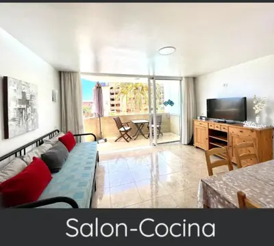 Una televisión o centro de entretenimiento en Yánez Sweet Apartment 312 Playa delInglés Maspalomas