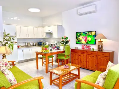 Una cocina o zona de cocina en EmyCanarias Holiday Homes Vecindario