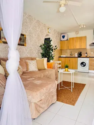 Una cocina o zona de cocina en Atlantic Ocean & Beach Views - Playa Del Cura