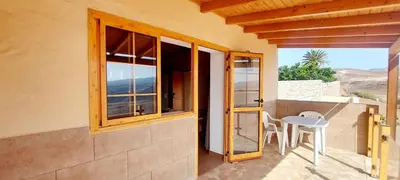 Un balcón o terraza de The Black Horse Canarias - Adults Only