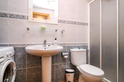 Un baño de VVROMPEOLAS