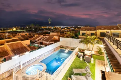 Piscina en o cerca de Villa Dalara Maspalomas, Private Pool and Jacuzzi