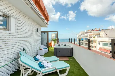 Un balcón o terraza de Relax Over the Sea