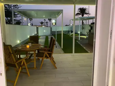 Un patio o zona al aire libre en Cozy Luxury