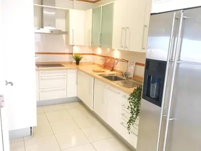 Una cocina o zona de cocina en La Cornisa Chalet