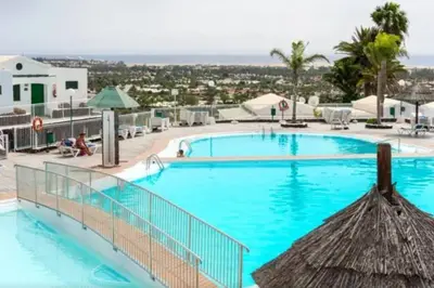 Piscina en o cerca de Enjoy days of dreams in paradise, 2 BR with POOL