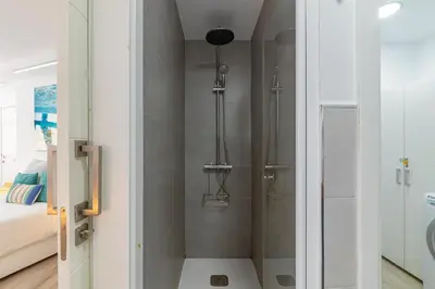 Un baño de HORIZON VACATION HOME - Guest House Gran Canaria