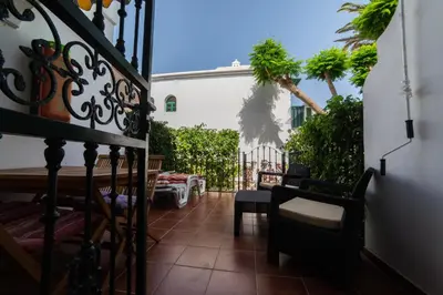 Un balcón o terraza de Acogedor bungalow muy luminoso