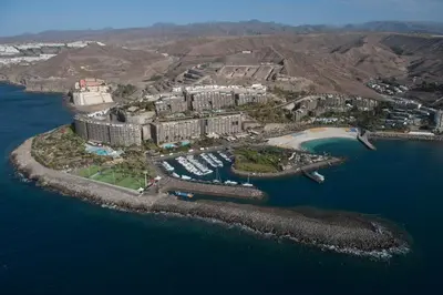 Paisaje cerca de este apartahotel