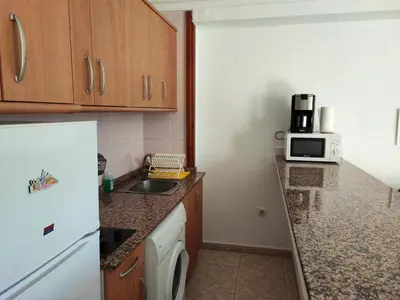 Una cocina o zona de cocina en one bedroom apartment in Playa del Ingles