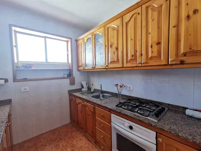 Una cocina o zona de cocina en Martha's Holiday Home