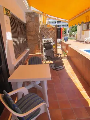 Una cocina o zona de cocina en Apartamentos Sirena