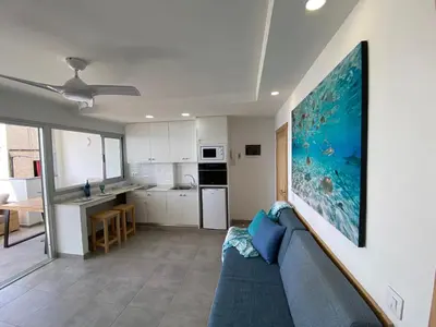 Una cocina o zona de cocina en Sunny Day Deluxe