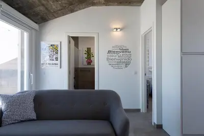 Plano de Durmiendo sobre el mar, Vivienda Los Riscos