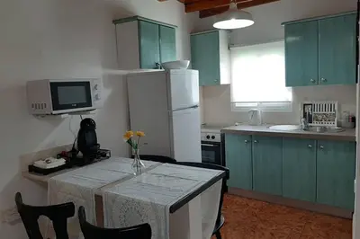 Una cocina o zona de cocina en la palmilla
