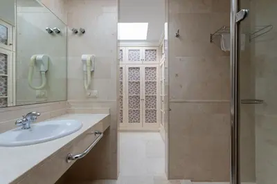 Un baño de Tauro Villas Deluxe