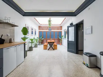 Una cocina o zona de cocina en Cathedral Apartment