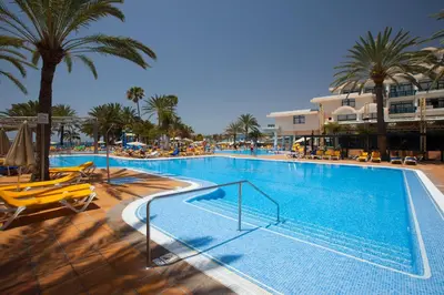Piscina en o cerca de Grupotel Tres Vidas