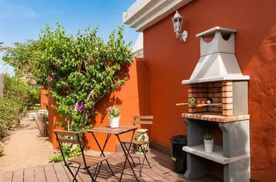 Jardín al aire libre en Flamboyant Tree Garden Holiday Home