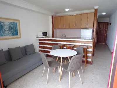 Una cocina o zona de cocina en Los Juncos 403 Playa del Inglés