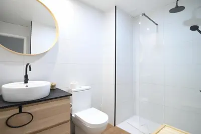 Un baño de Near the beach - 3Bed - 2bath - Wifi