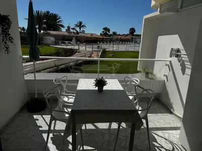Un balcón o terraza de Estancia en Complejo Tamarán - Playa del Inglés