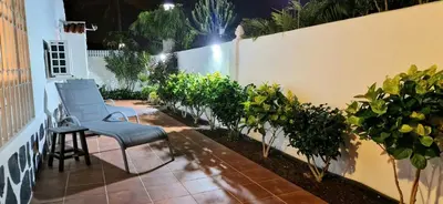 Jardín al aire libre en Los Porches D40 By Pride Holiday Rentals