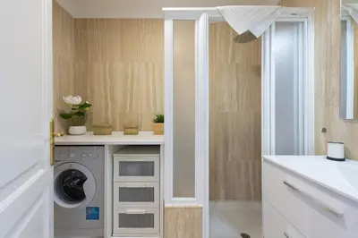 Un baño de Amarre Bay