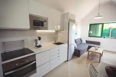 Una cocina o zona de cocina en Ahtha Green Bungalow Maspalomas