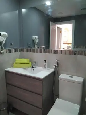 Un baño de APARTAMENTOS FARILAGA Relax y Descanso