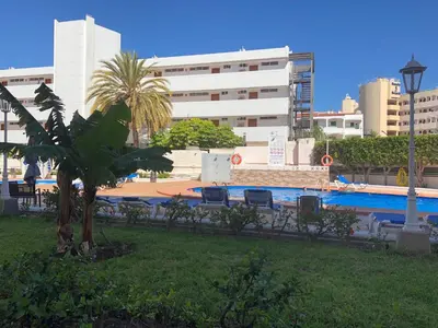 Piscina en o cerca de APARTAMENTOS FARILAGA Relax y Descanso