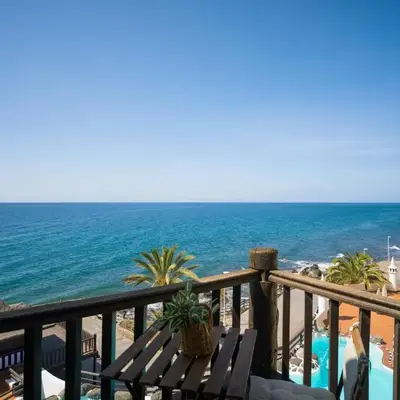 Altamar 60 Balcony beach views By CanariasGetaway
