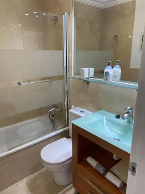 Un baño de HomeForGuest Apartment next to Las Canteras with FREE Parking