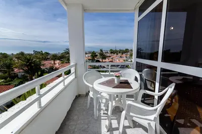 Un balcón o terraza de Seaview Friendly Holiday Home 1