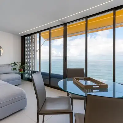Oceanglass Apartments by Airnest