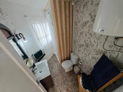 Un baño de GRAN CANARIA LA FINCA DE CARMELITA Y BARTOLITO