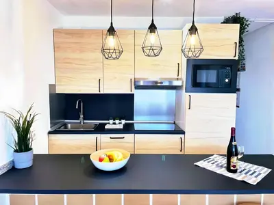 Una cocina o zona de cocina en Seaview Friendly Holiday Home 8