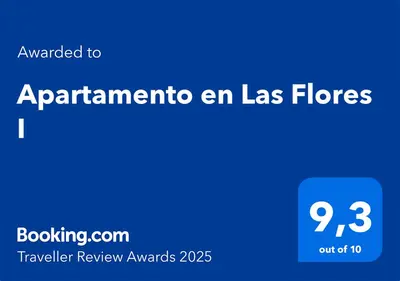 Certificado, premio, señal o documento que está expuesto en Apartamento en Las Flores I