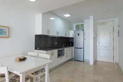 Una cocina o zona de cocina en BLUE SEA I