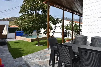 Jardín al aire libre en Casa Juani