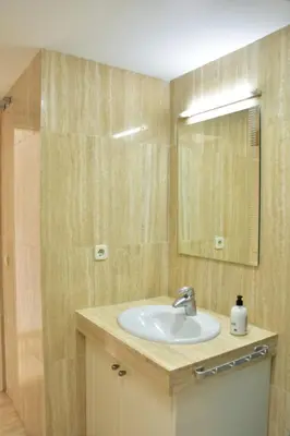 Un baño de BEACH SIDE
