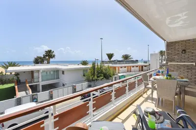 Un balcón o terraza de Apartment Oasis CM18 by VillaGranCanaria