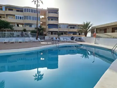 Piscina en o cerca de White and Quiet! Modern apartment in San Agustin